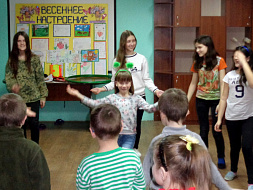 Весенний праздничный концерт Весенний праздничный концерт
